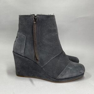 Toms Women's Size 9 Gray Suede Leather Wedge Ankel Boots